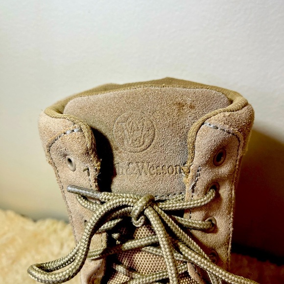 Smith and Wesson Tactical Desert Combat Boots Men Size 10 Tan Suede Lace Up - Picture 10 of 10